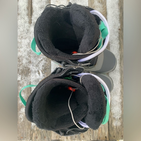 Burton Ruler Size 8 Snowboard Boots - Picture 3 of 6